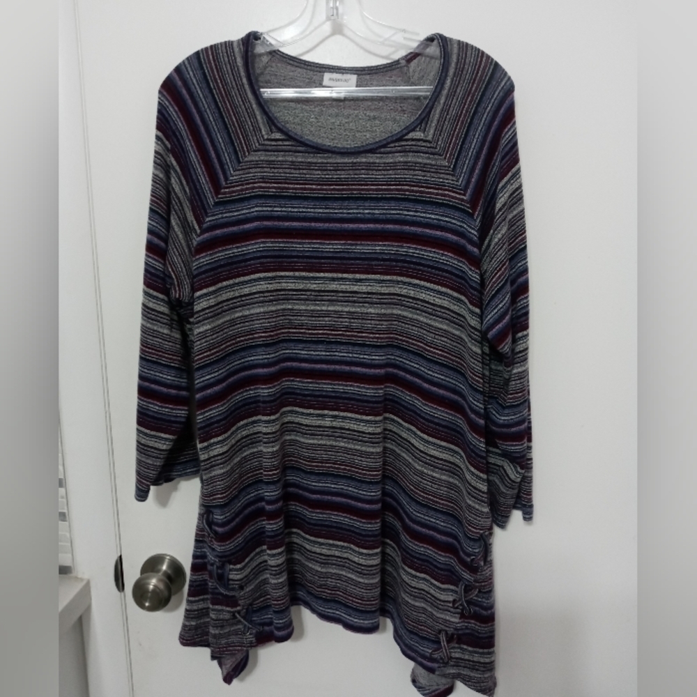 Avenue long sleeve Stretch Lace up Sides Striped Tunic Blouse 18/20